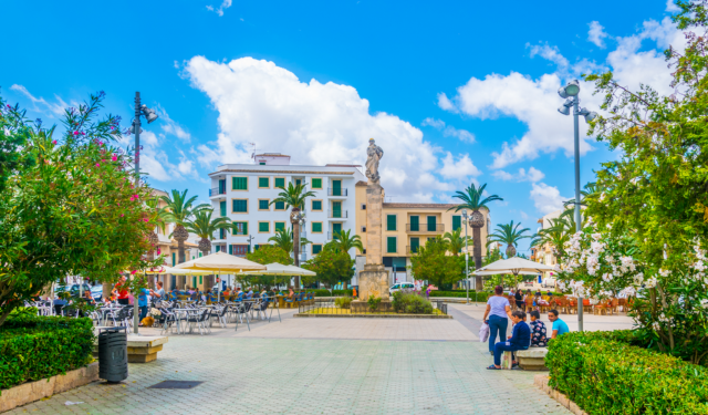 Le marché de Felanitx est davantage qu'un simple marché. Felanitx est une charmante ville située dans la partie sud-est de Majorque.